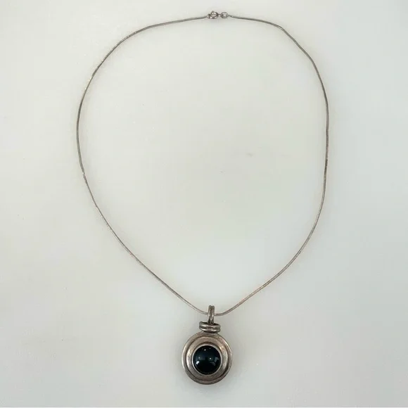 925 Sterling Silver Natural Black Onyx Navajo Southwest Pendant Necklace - Picture 2 of 7
